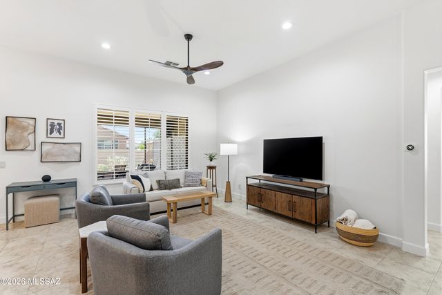 2428 E Lost Ranch Trail, Green Valley, AZ 85614