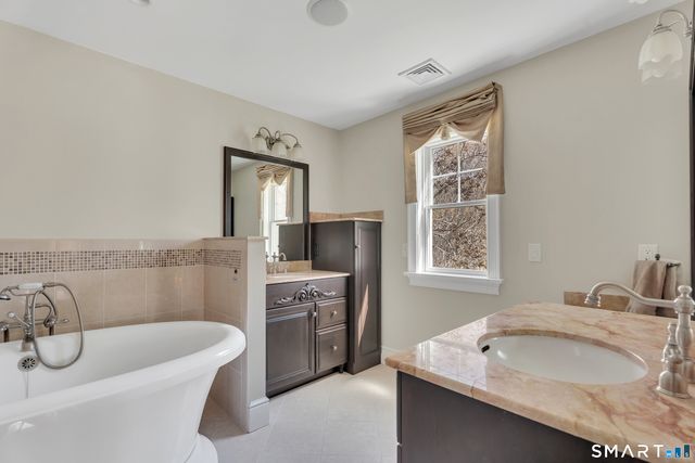 212 Flanders Road, Stonington, CT 06378