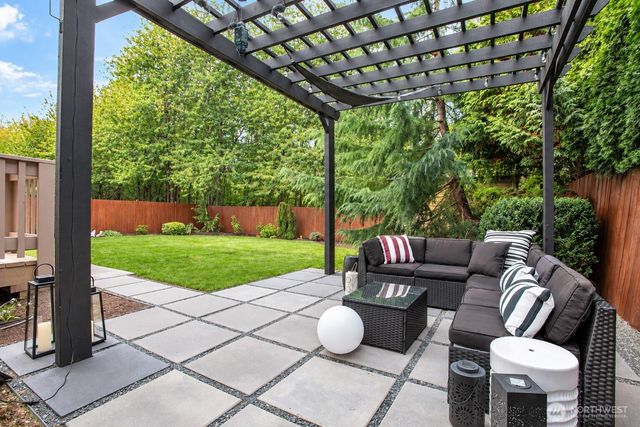 5643 Old Settler Drive, Ferndale, WA 98248
