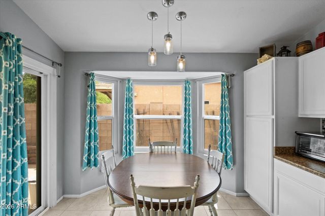 4052 W VILLA LINDA Drive, Glendale, AZ 85310