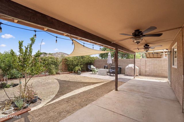 4052 W VILLA LINDA Drive, Glendale, AZ 85310
