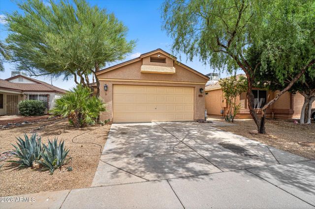 4052 W VILLA LINDA Drive, Glendale, AZ 85310