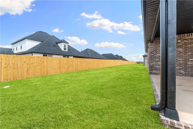 1502 Crystal Clear Lane, Cave Springs, AR 72718