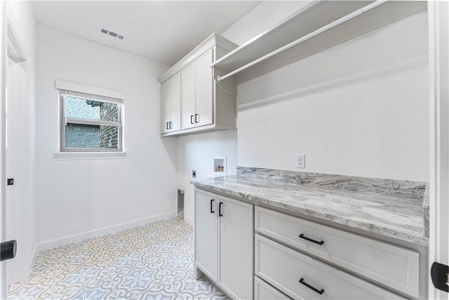 1502 Crystal Clear Lane, Cave Springs, AR 72718