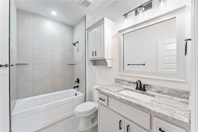 1502 Crystal Clear Lane, Cave Springs, AR 72718