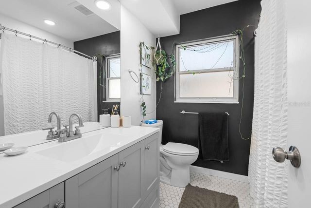 3723 ORCHARD GROVE LANE, Largo, FL 33770