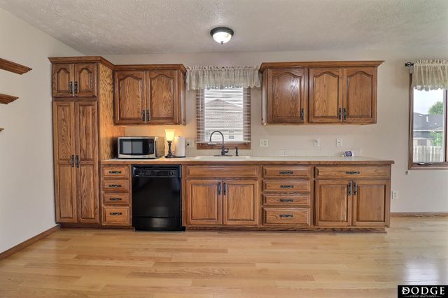 2425 E 16 Street, Fremont, NE 68025