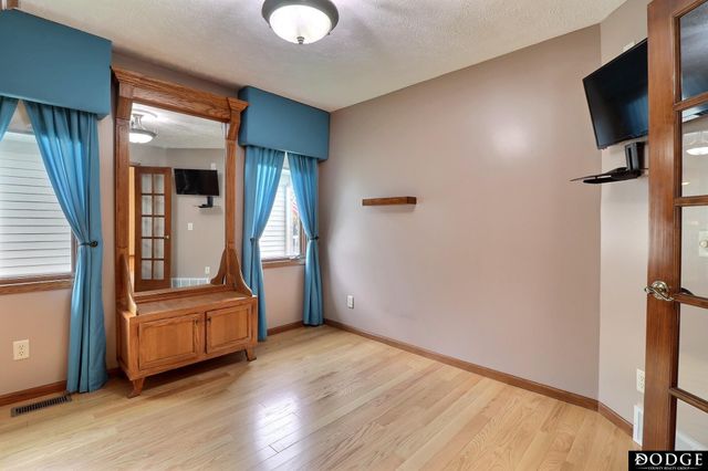 2425 E 16 Street, Fremont, NE 68025