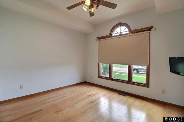 2425 E 16 Street, Fremont, NE 68025