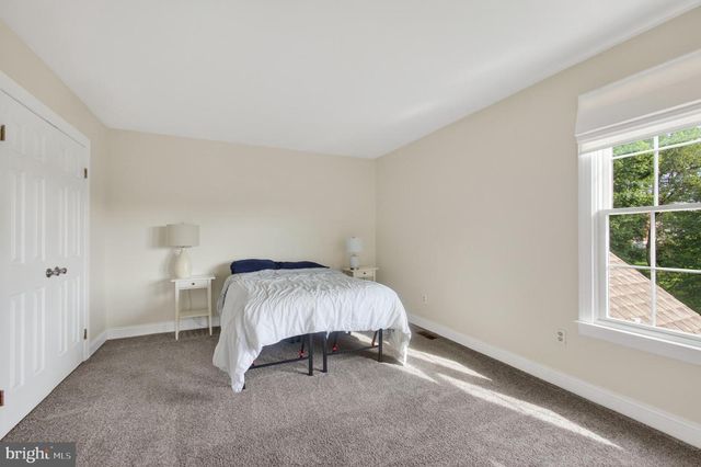 1307 CIRCLE DR, West Chester, PA 19382