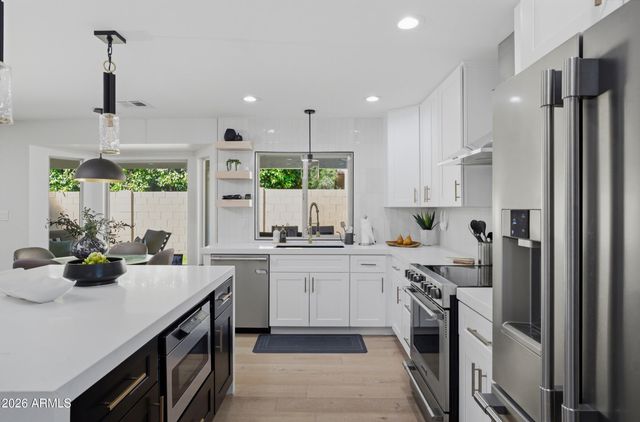 8542 N Farview Drive, Scottsdale, AZ 85258