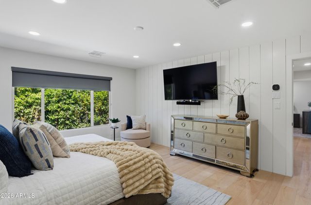 8542 N Farview Drive, Scottsdale, AZ 85258