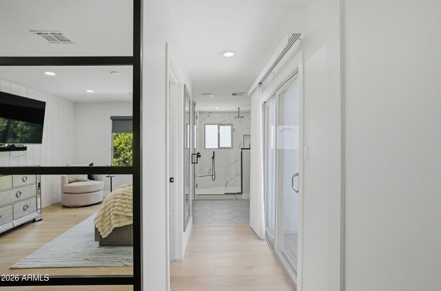 8542 N Farview Drive, Scottsdale, AZ 85258