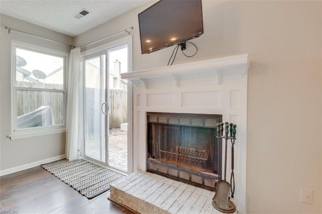 749 Quesnel DR, Virginia Beach, VA 23454