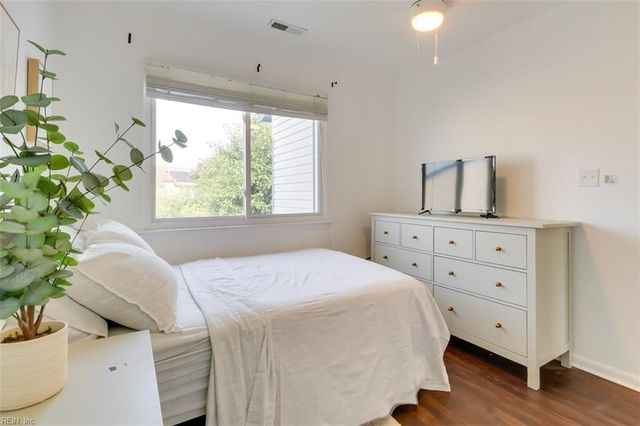 749 Quesnel DR, Virginia Beach, VA 23454