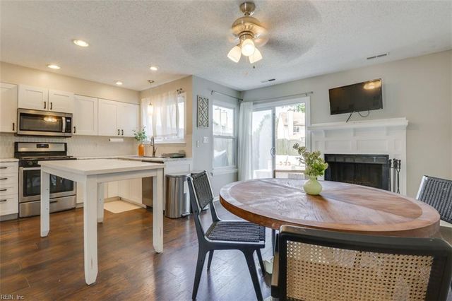 749 Quesnel DR, Virginia Beach, VA 23454