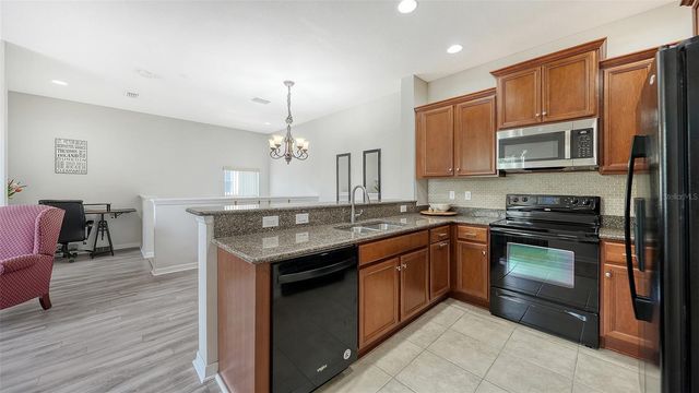 7843 MOONSTONE DRIVE 24-202, Sarasota, FL 34233