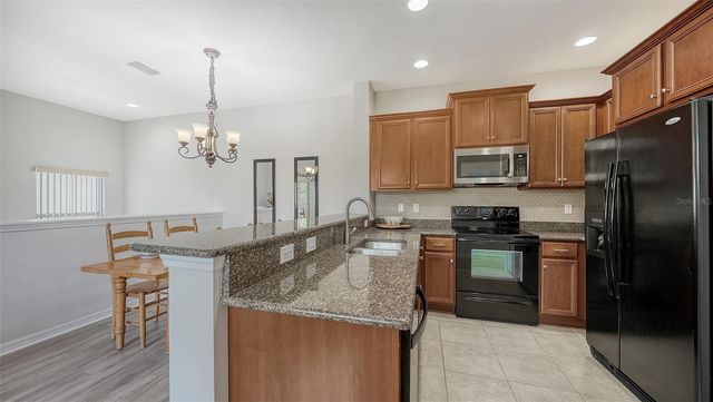 7843 MOONSTONE DRIVE 24-202, Sarasota, FL 34233