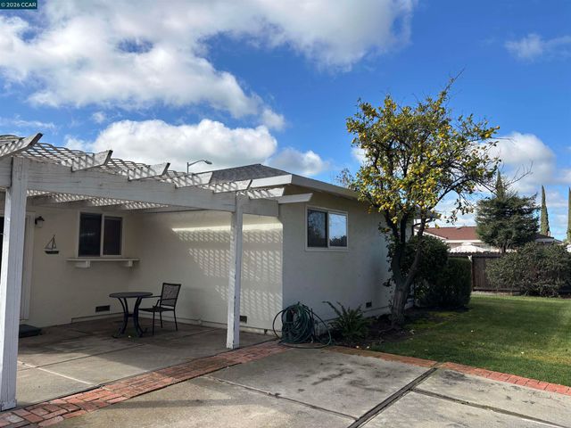 3201 Saint James Pl, Antioch, CA 94509