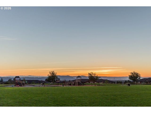 10316 Se BRISTOL Ct, Happy Valley, OR 97086