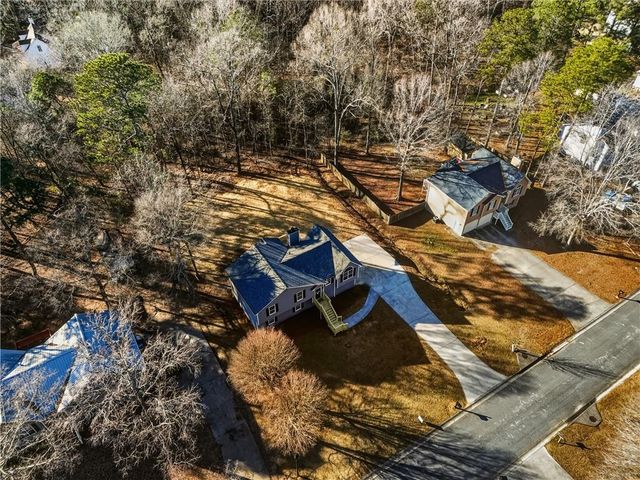 615 Amberwood Place, Euharlee, GA 30145