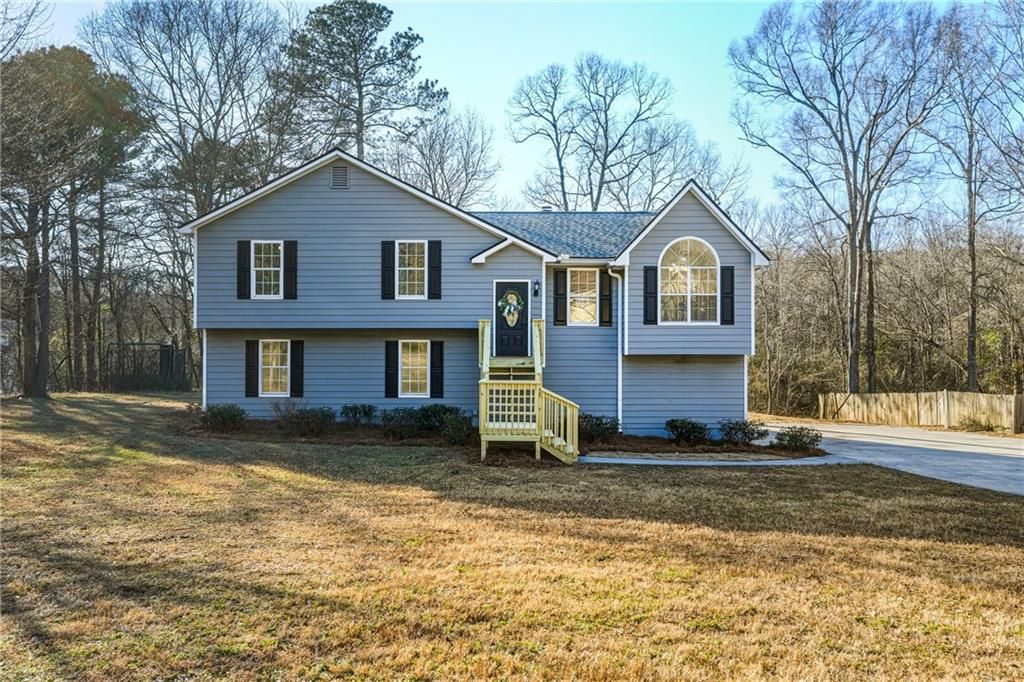615 Amberwood Place, Euharlee, GA 30145