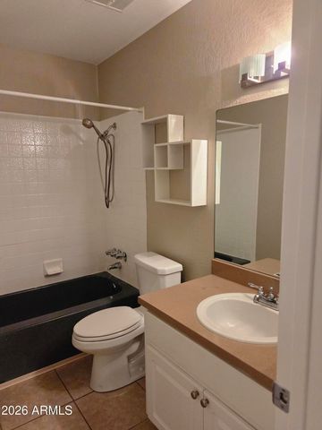 7141 N 16TH Street 2, Phoenix, AZ 85020