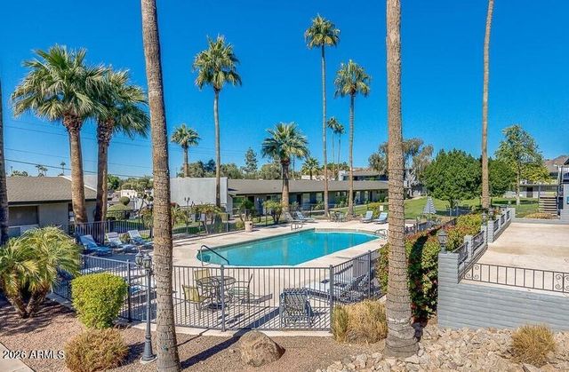 7141 N 16TH Street 2, Phoenix, AZ 85020