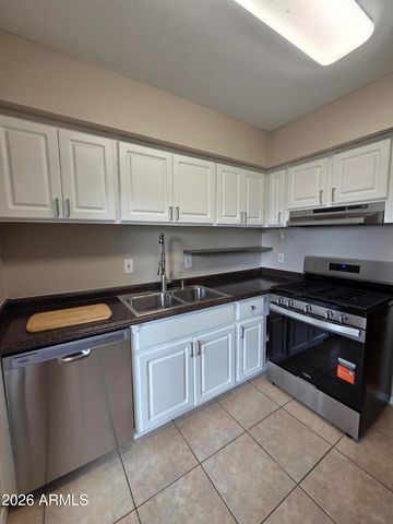 7141 N 16TH Street 2, Phoenix, AZ 85020
