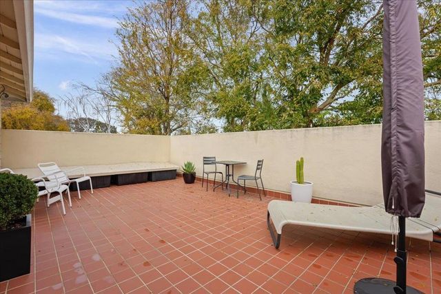 2735 Byron Street, Palo Alto, CA 94306