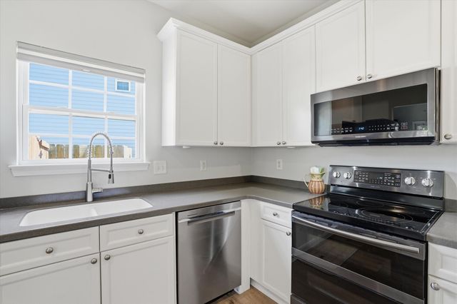 9670 Pebble Creek Boulevard, Summerville, SC 29485