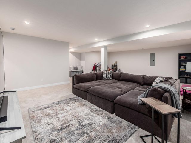 312 Quarata Drive, Delaware, OH 43015