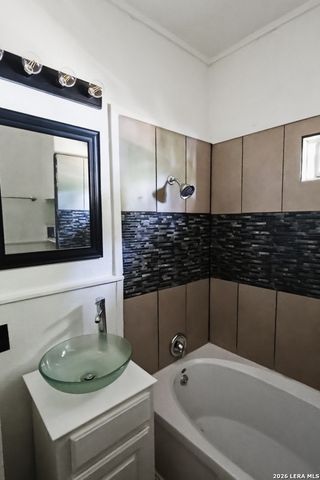 2251 BURNET ST, San Antonio, TX 78202