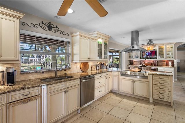 5507 AMERICA DRIVE, Sarasota, FL 34231