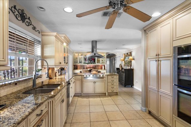 5507 AMERICA DRIVE, Sarasota, FL 34231