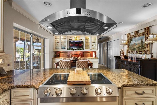 5507 AMERICA DRIVE, Sarasota, FL 34231