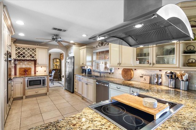 5507 AMERICA DRIVE, Sarasota, FL 34231