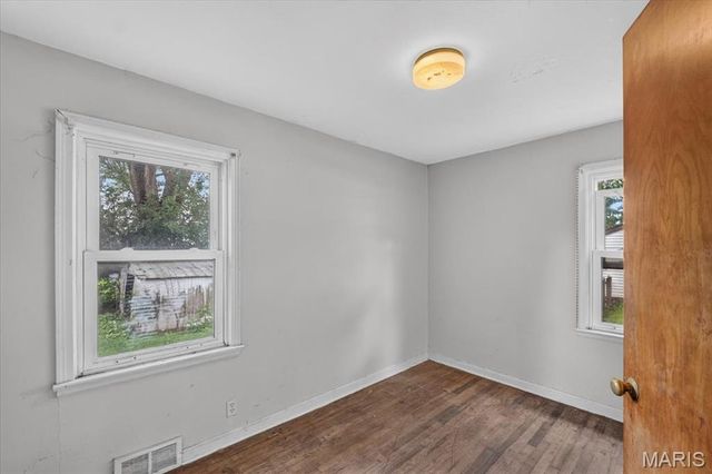 2610 Susan Avenue, St Charles, MO 63301