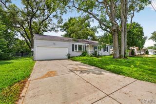 2610 Susan Avenue, St Charles, MO 63301