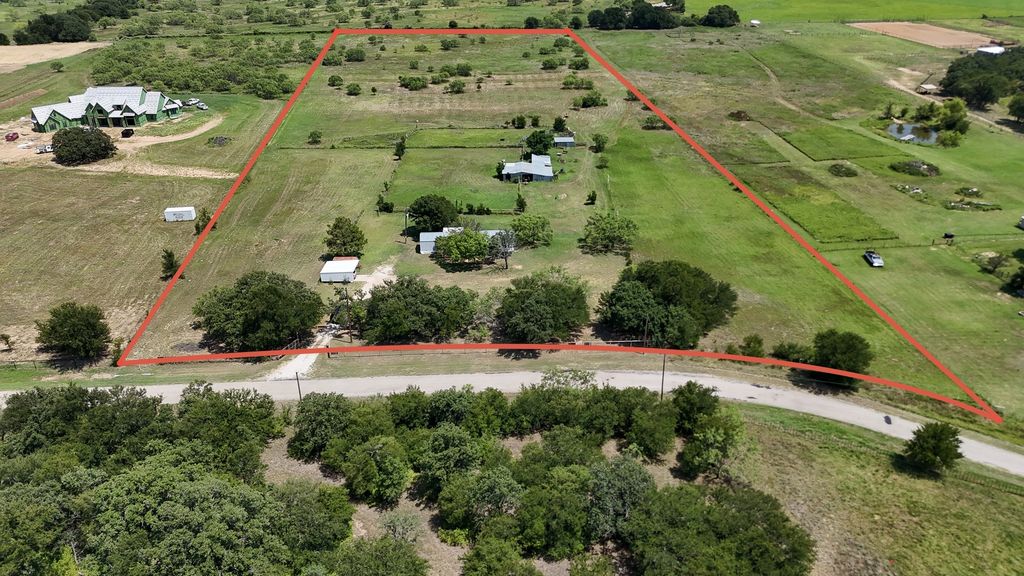 301 Dixie Road, Weatherford, TX 76087