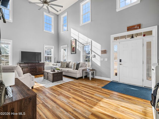 500 Sea Grass Court, Swansboro, NC 28584