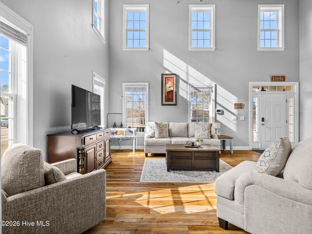 500 Sea Grass Court, Swansboro, NC 28584