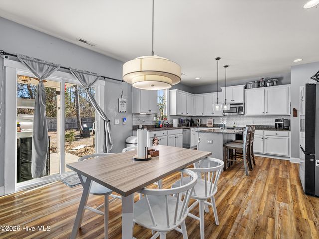 500 Sea Grass Court, Swansboro, NC 28584