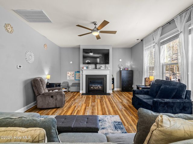 500 Sea Grass Court, Swansboro, NC 28584