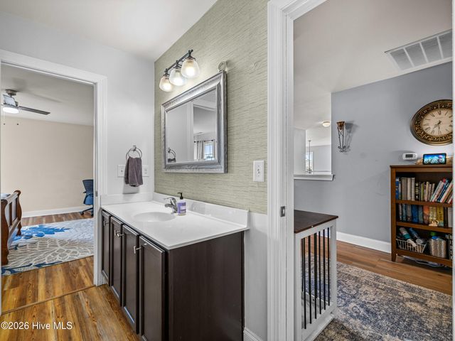 500 Sea Grass Court, Swansboro, NC 28584