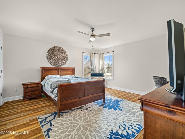 500 Sea Grass Court, Swansboro, NC 28584