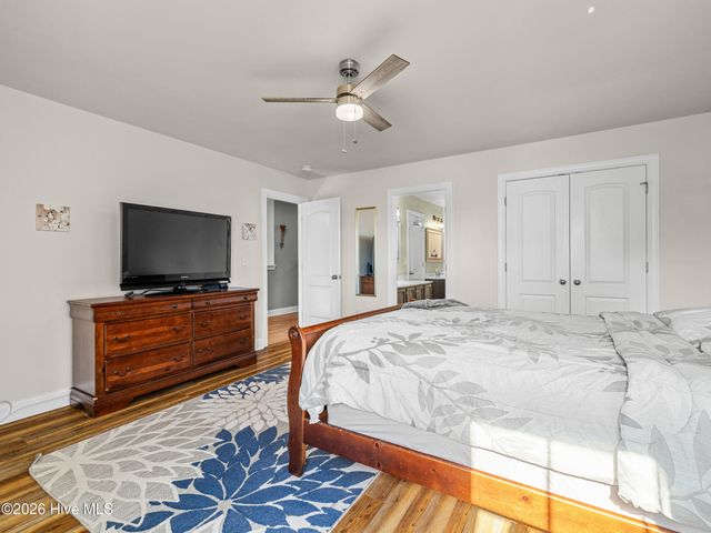 500 Sea Grass Court, Swansboro, NC 28584