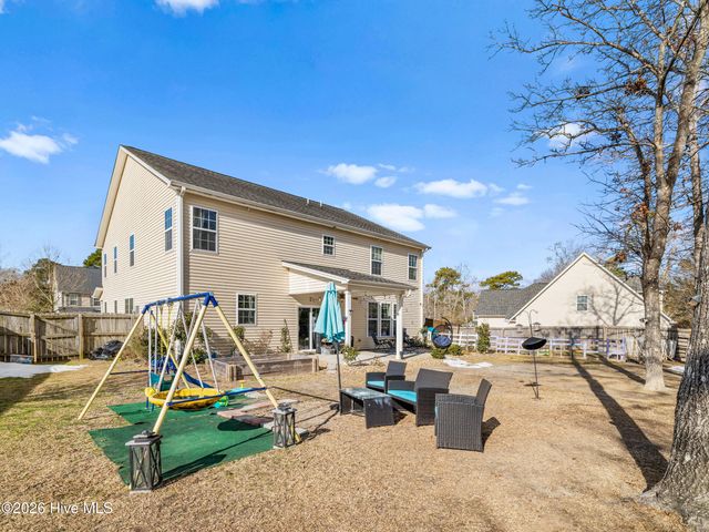 500 Sea Grass Court, Swansboro, NC 28584