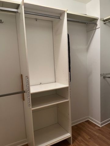 424 Park Avenue 204, River Forest, IL 60305