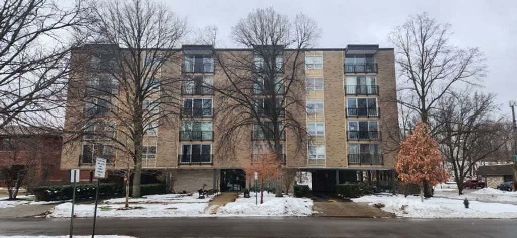 424 Park Avenue 204, River Forest, IL 60305